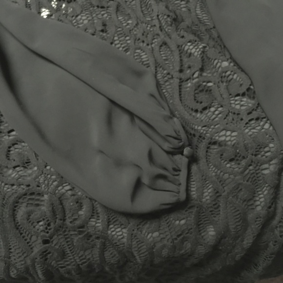 Issue New York Black Lace Dress - Picture 4 of 8